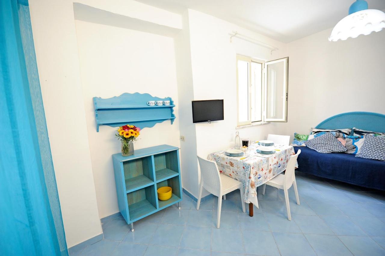Le Querce Villa โปรชิดา ภายนอก รูปภาพ