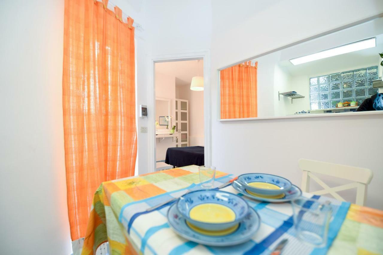 Le Querce Villa โปรชิดา ภายนอก รูปภาพ