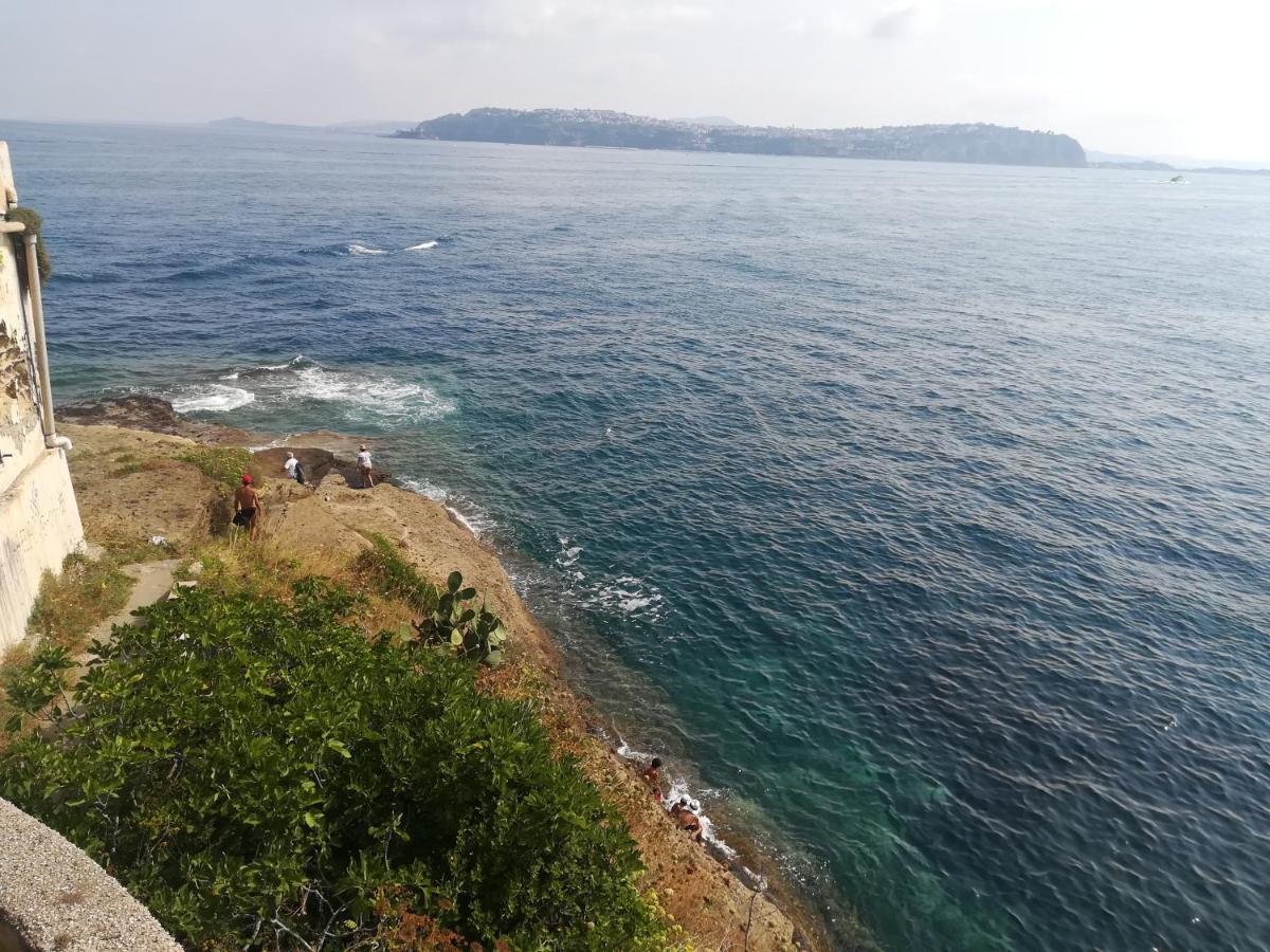 Le Querce Villa โปรชิดา ภายนอก รูปภาพ